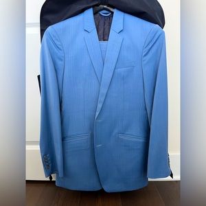 Lightly used 2-piece powder blue bespoke suit, 40R, tailored fit